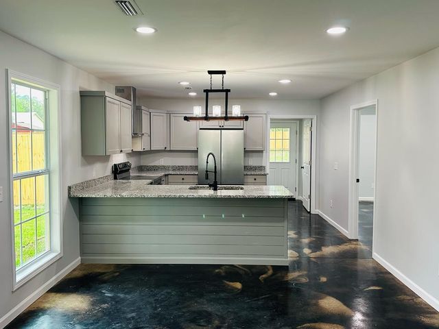 830 South Holland St, Slocomb, AL 36375