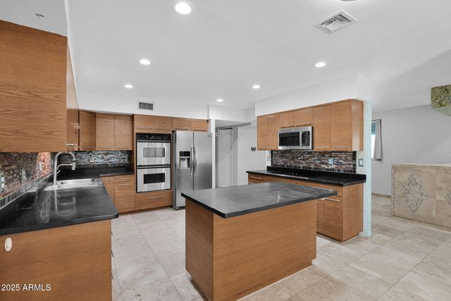 44426 N 20TH Street N, New River, AZ 85087