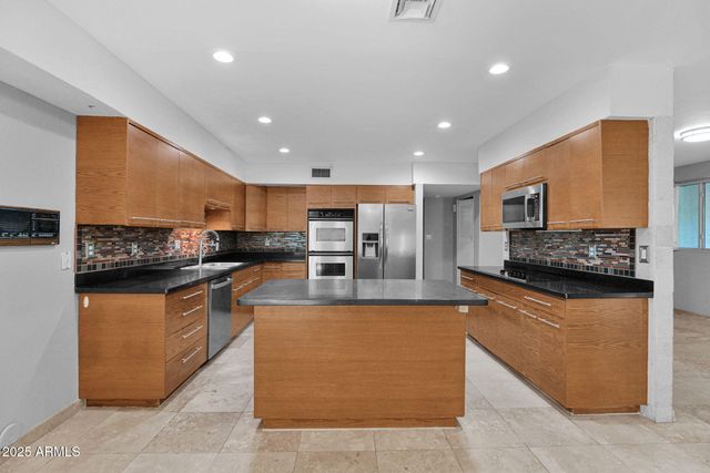 44426 N 20TH Street N, New River, AZ 85087