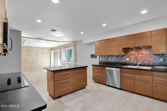 44426 N 20TH Street N, New River, AZ 85087