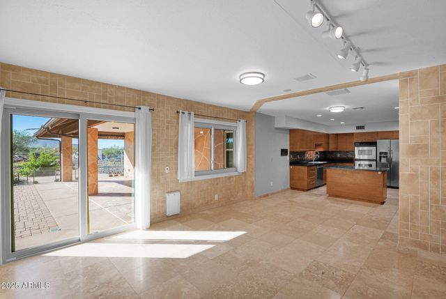 44426 N 20TH Street N, New River, AZ 85087