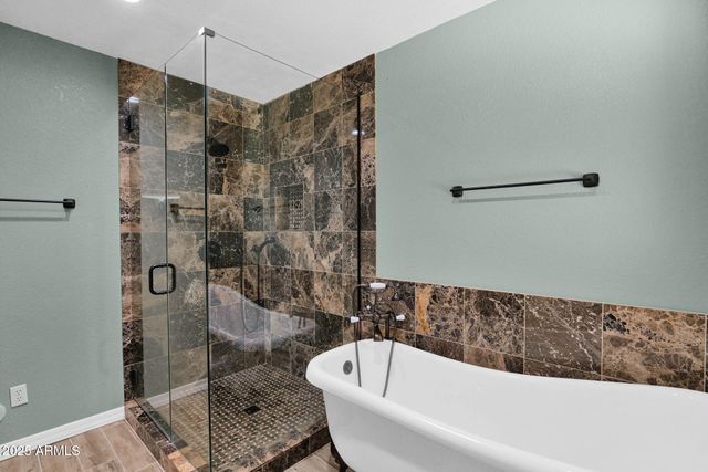 44426 N 20TH Street N, New River, AZ 85087