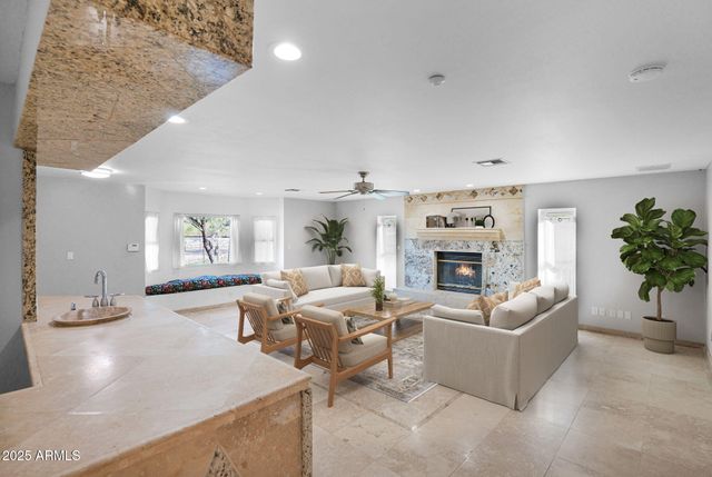 44426 N 20TH Street N, New River, AZ 85087