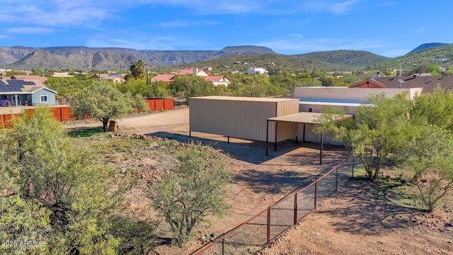 44426 N 20TH Street N, New River, AZ 85087