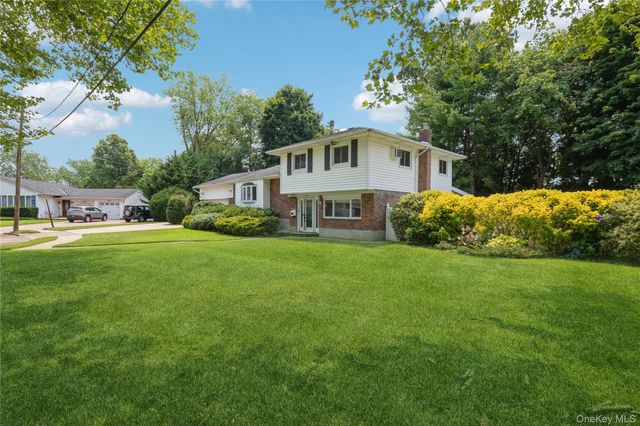7 Ebb Court, Commack, NY 11725