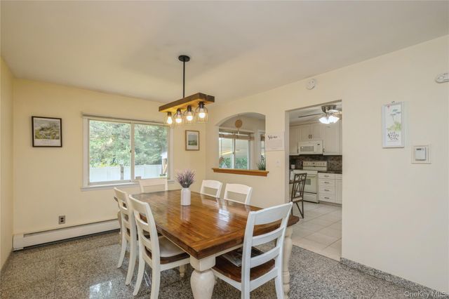 7 Ebb Court, Commack, NY 11725
