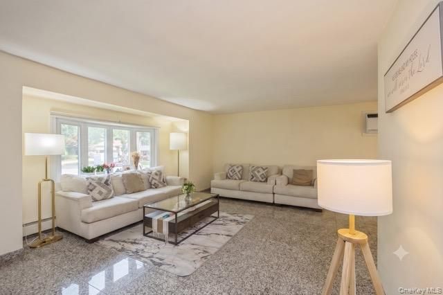 7 Ebb Court, Commack, NY 11725