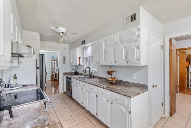 2974 DAROLYN ST, Bartlett, TN 38134