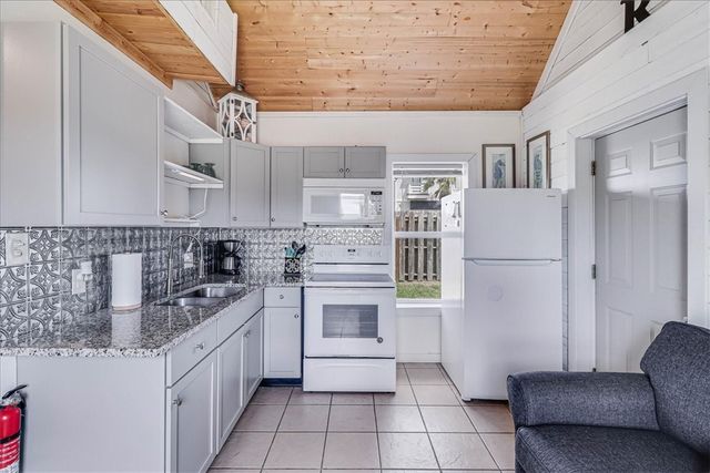 134 N Alister St 4, Port Aransas, TX 78373