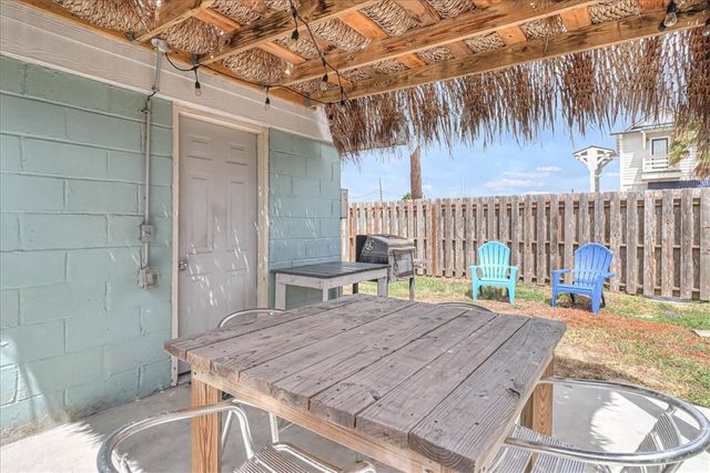 134 N Alister St 4, Port Aransas, TX 78373
