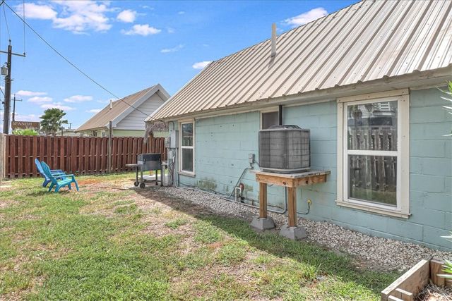 134 N Alister St 4, Port Aransas, TX 78373