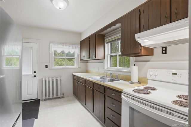 658 Route 216, Poughquag, NY 12570