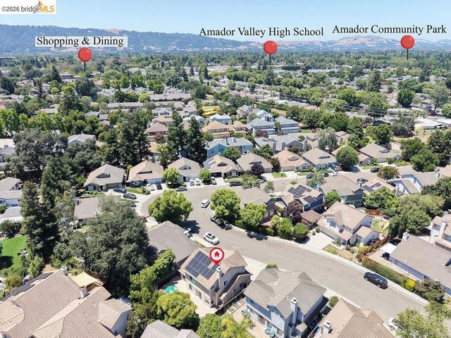 150 Trenton Cir, Pleasanton, CA 94566