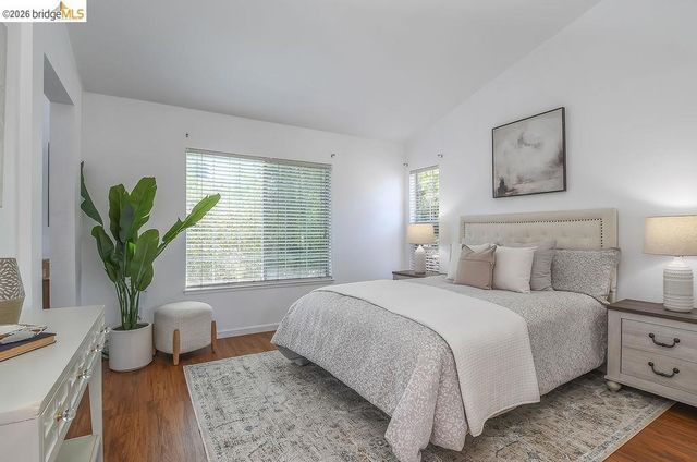 150 Trenton Cir, Pleasanton, CA 94566