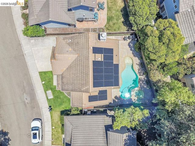 150 Trenton Cir, Pleasanton, CA 94566