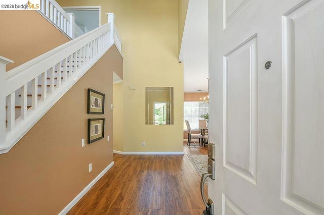 150 Trenton Cir, Pleasanton, CA 94566