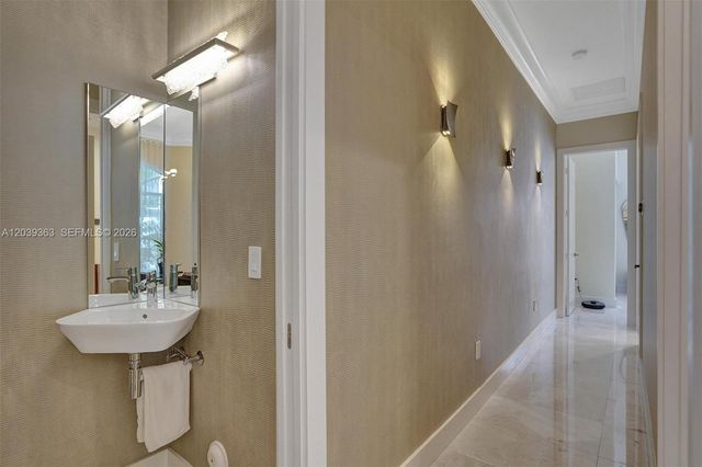 1529 Shoreline Way 1529, Hollywood, FL 33019