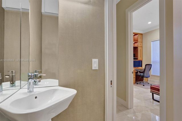 1529 Shoreline Way 1529, Hollywood, FL 33019