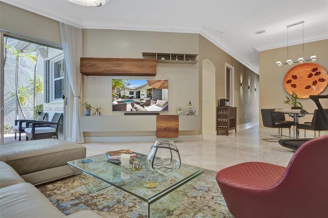 1529 Shoreline Way 1529, Hollywood, FL 33019