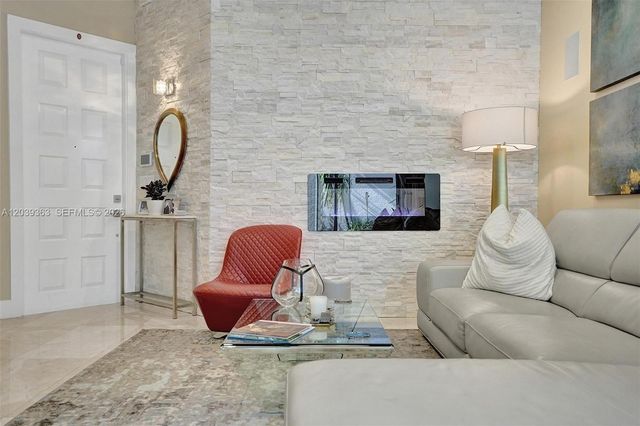 1529 Shoreline Way 1529, Hollywood, FL 33019