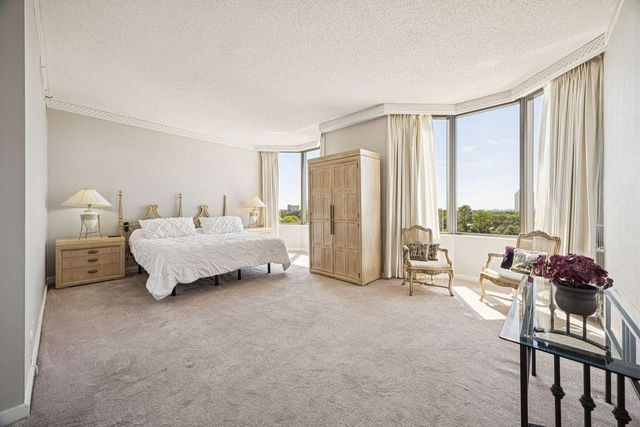 5555 Del Monte Drive 704, Houston, TX 77056