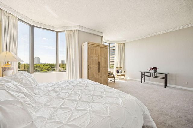 5555 Del Monte Drive 704, Houston, TX 77056