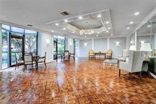 5555 Del Monte Drive 704, Houston, TX 77056