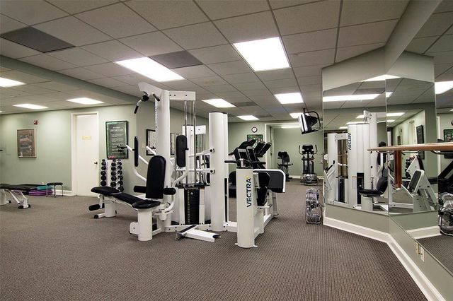 5555 Del Monte Drive 704, Houston, TX 77056