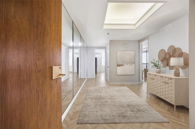 5555 Del Monte Drive 704, Houston, TX 77056