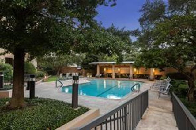 5555 Del Monte Drive 704, Houston, TX 77056