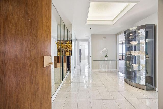 5555 Del Monte Drive 704, Houston, TX 77056