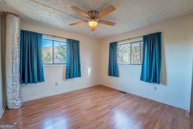 178 Troy Lane, Rabun Gap, GA 30568