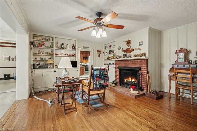 305 Hilltop Drive, Lexington, NC 27292