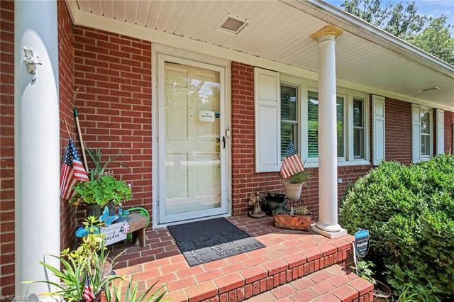 305 Hilltop Drive, Lexington, NC 27292
