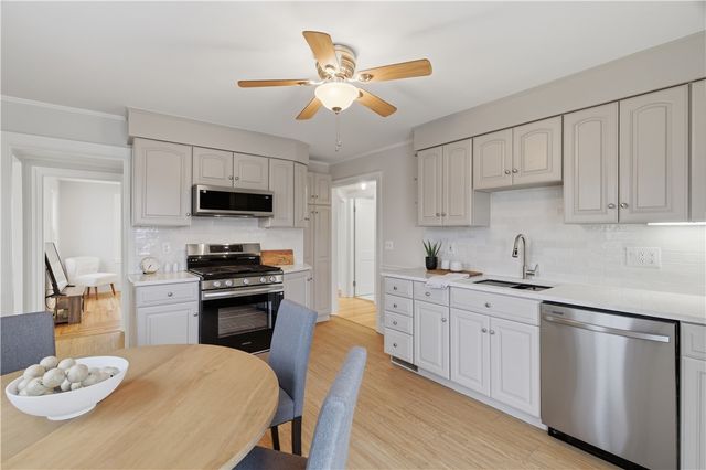 377 England Street, Cumberland, RI 02864