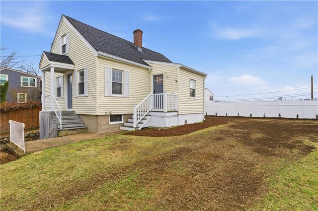 377 England Street, Cumberland, RI 02864