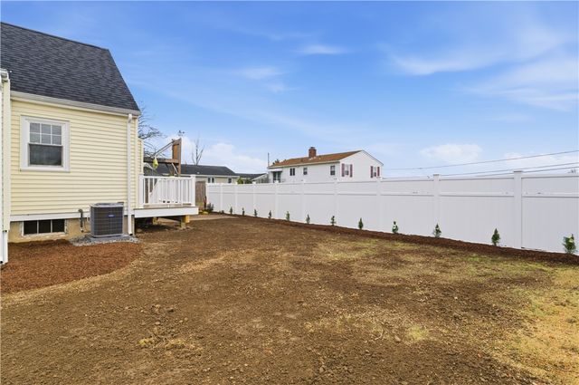 377 England Street, Cumberland, RI 02864