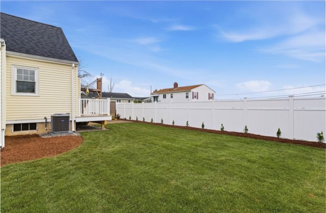 377 England Street, Cumberland, RI 02864