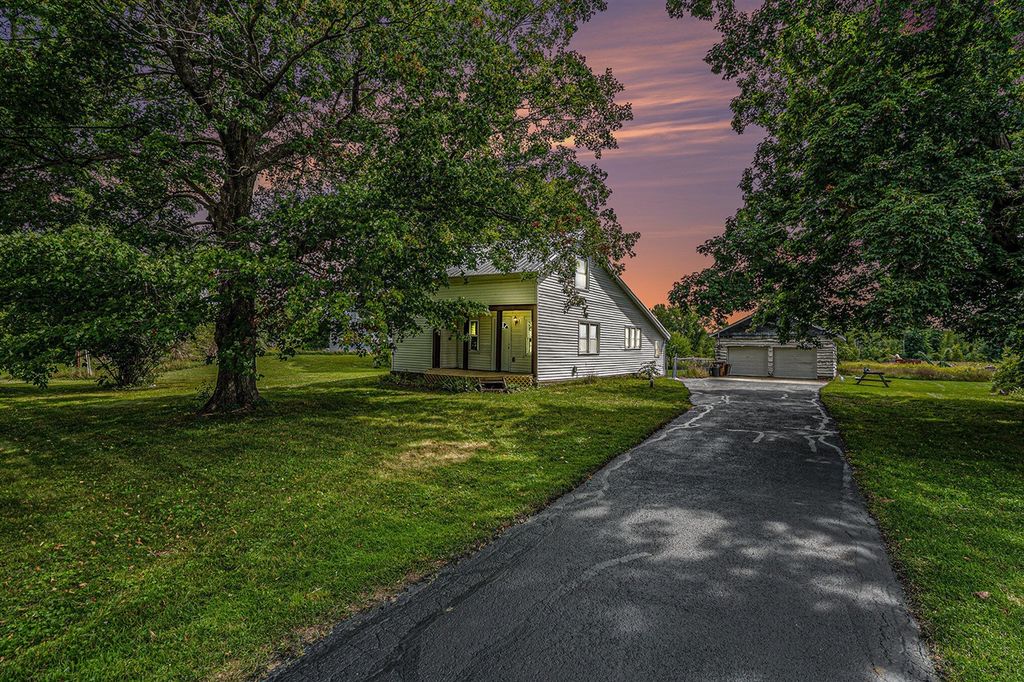 2980 18 Mile Road, Cedar Springs, MI 49319