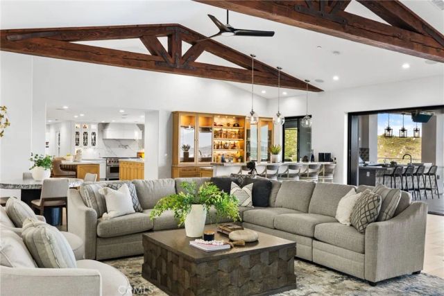 37731 Via Baya, Murrieta, CA 92562