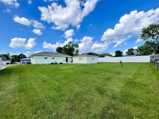 739 Roosevelt Avenue, Janesville, WI 53546