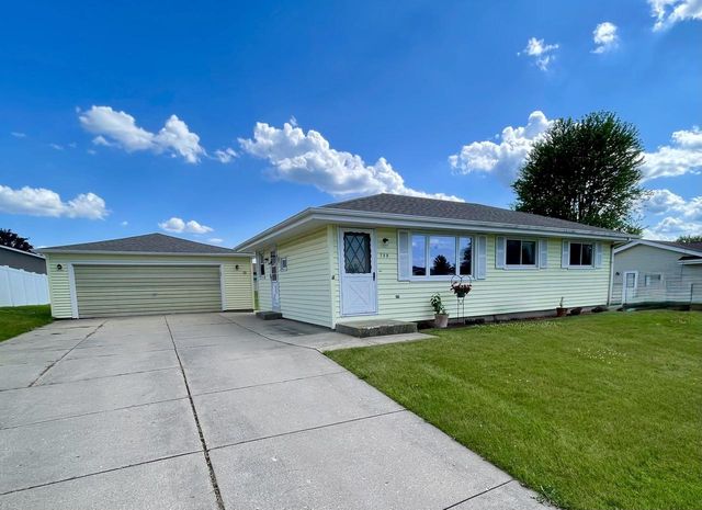 739 Roosevelt Avenue, Janesville, WI 53546