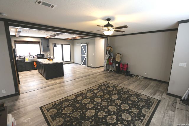 7510 Pittman Road, Adkins, TX 78101