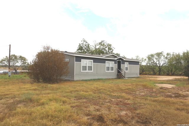 7510 Pittman Road, Adkins, TX 78101