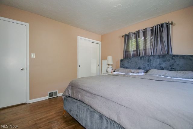 26200 Parklane Drive, Euclid, OH 44132
