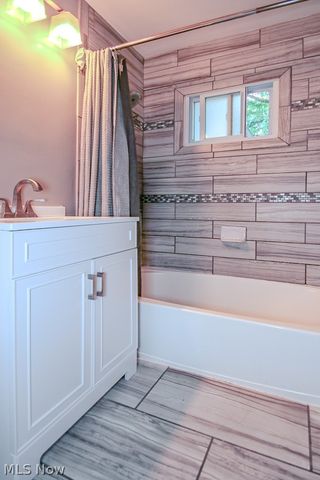 26200 Parklane Drive, Euclid, OH 44132