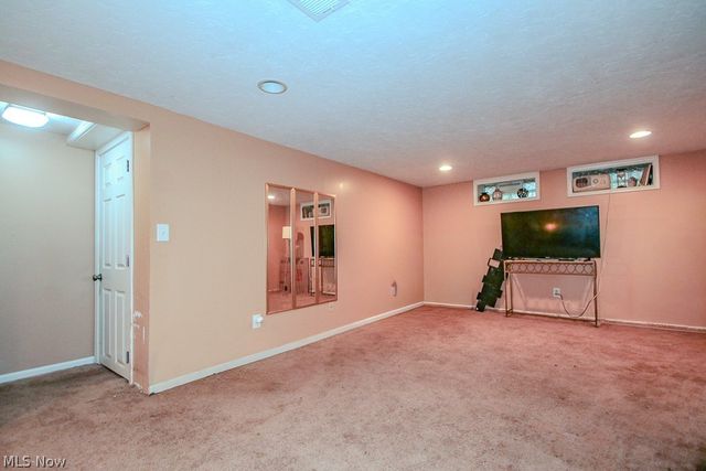 26200 Parklane Drive, Euclid, OH 44132