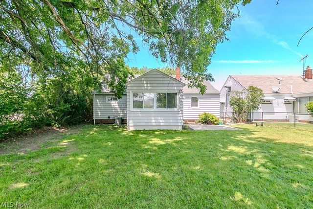 26200 Parklane Drive, Euclid, OH 44132