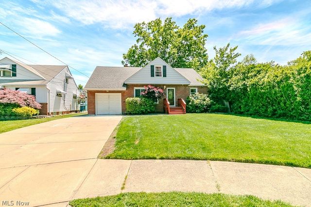26200 Parklane Drive, Euclid, OH 44132