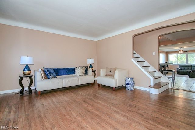 26200 Parklane Drive, Euclid, OH 44132